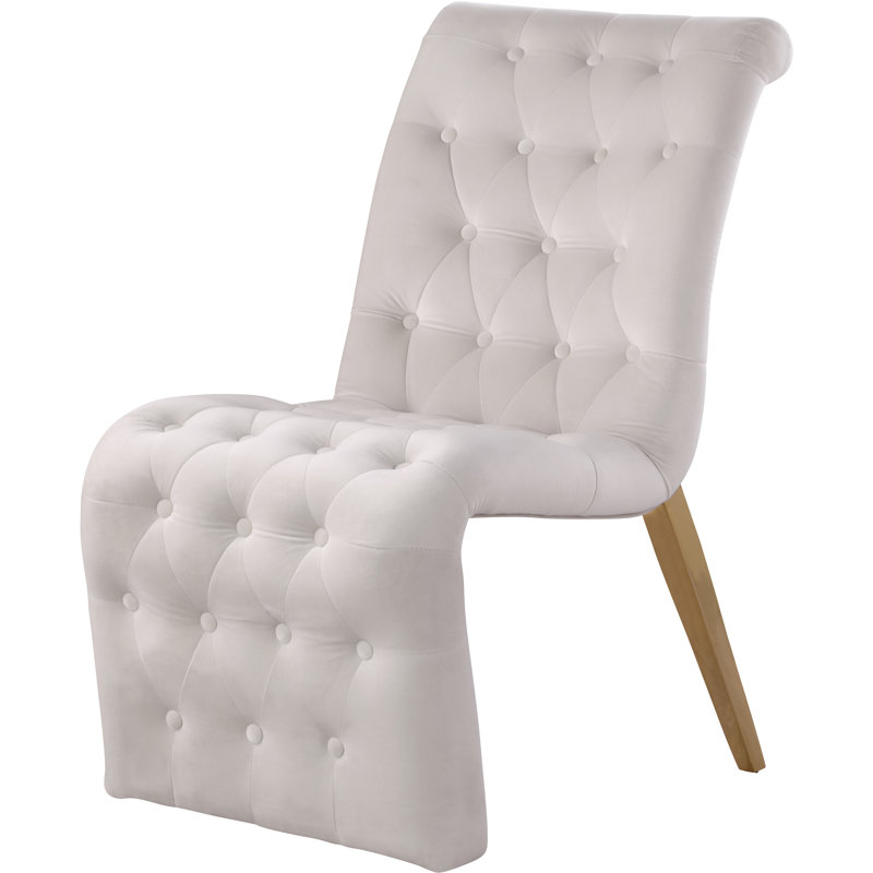 Chaise d'appoint rembourrée en velours capitonné Desroches, Velours crème