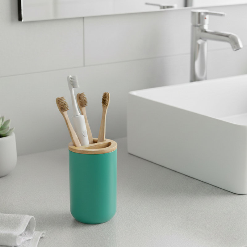 Porte-brosse à dents et porte-dentifrice avec plateau en bambou PADANG, Vert Caraïbes