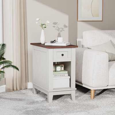 Table d'appoint étroite avec station de charge, petite table de bout et table de chevet de rangement pour le salon