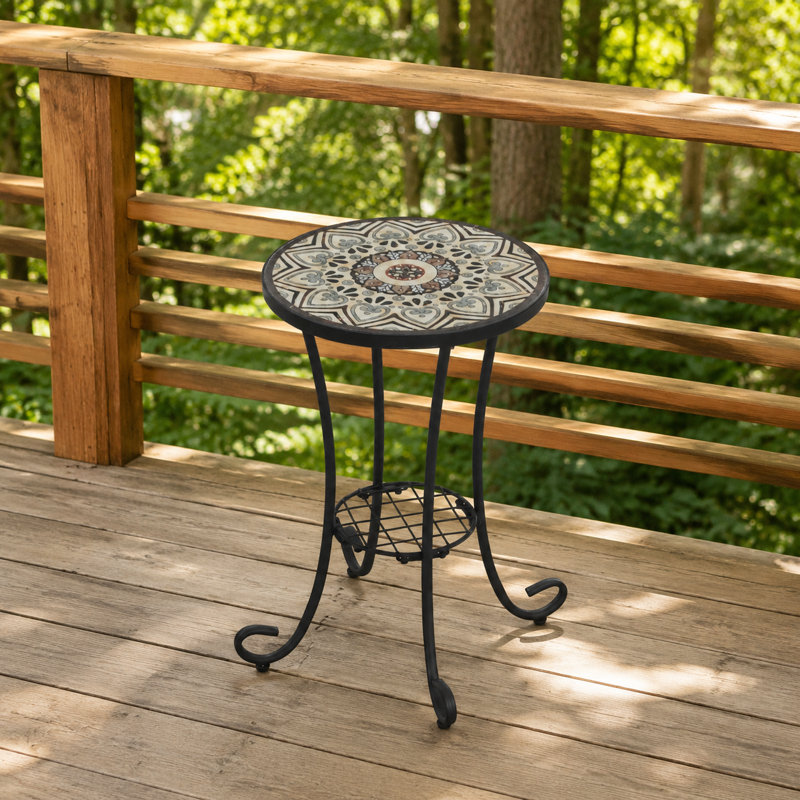 Table d'appoint ronde à double usage pour l'intérieur et l'extérieur avec tablette de rangement inférieure, table de bout décorative, petite table avec cadre robuste et surface facile à nettoyer