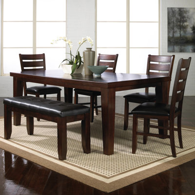 Chaises de salle à manger de style contemporain pour 2 personnes, revêtement brun, base en bois massif et chaises de construction 2 pièces, structure, siège rembourré en similicuir, look élégant et gracieux