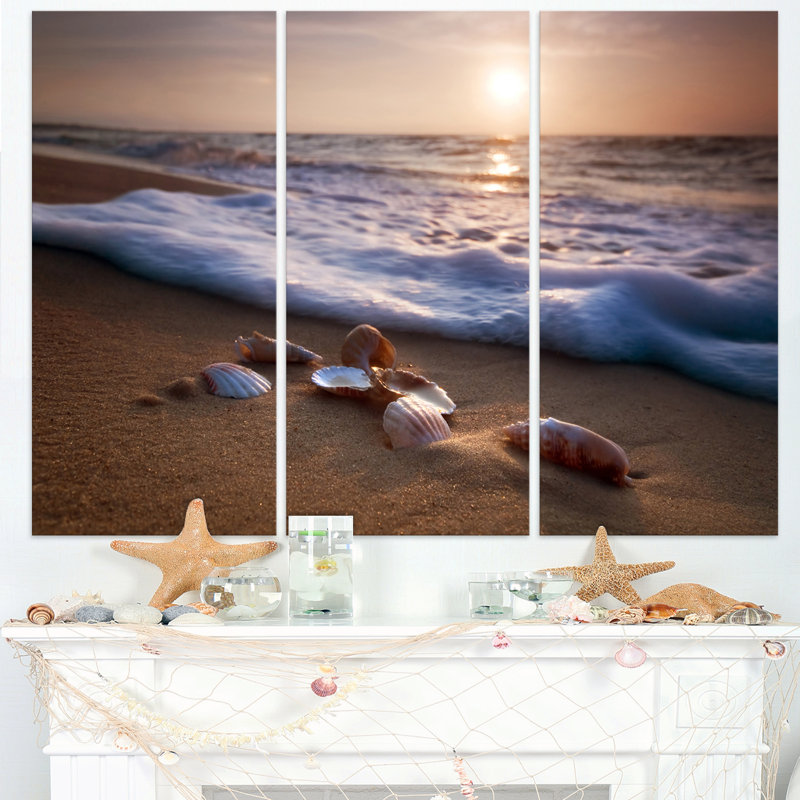 Impression sur toile tendue, "vagues approche les coquillages sur le sable"