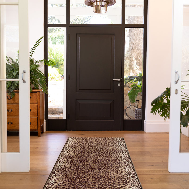Tapis brun à imprimé animalier Estela, Tapis de couloir 2 pi 7 po x 30 pi