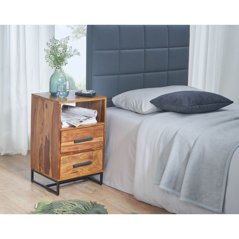 Turbeville 40cm W Iron Bedside Table