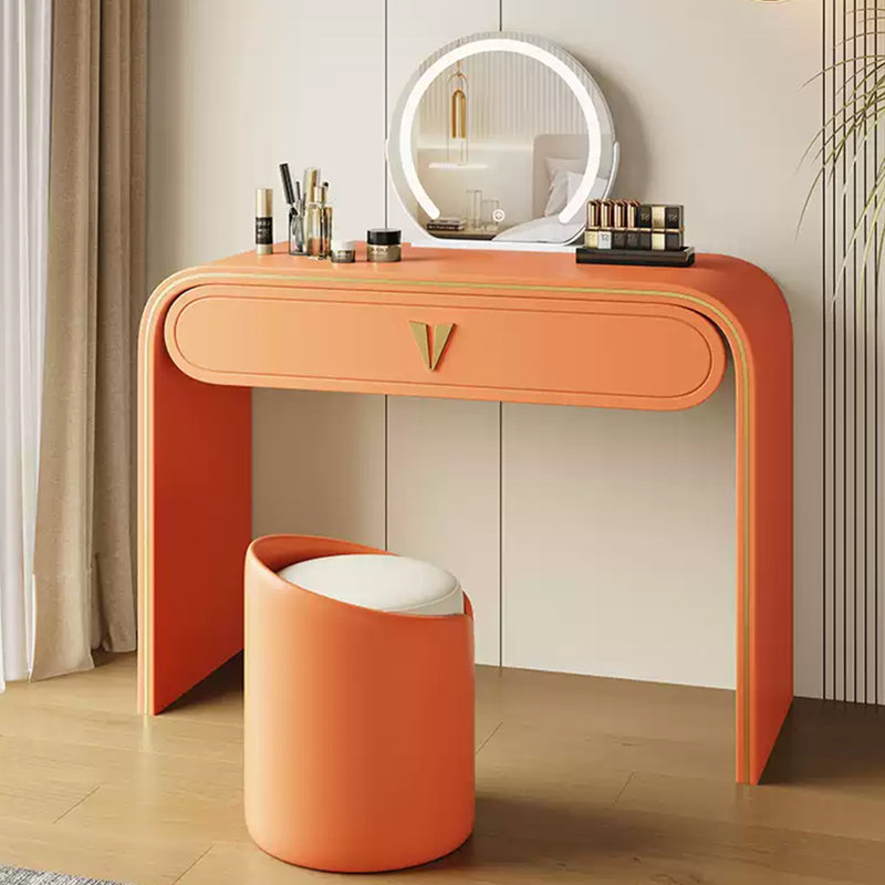 Ursal, Orange