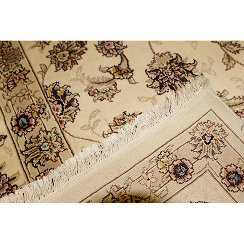 Tapis ivoire noué à la main de haute qualité