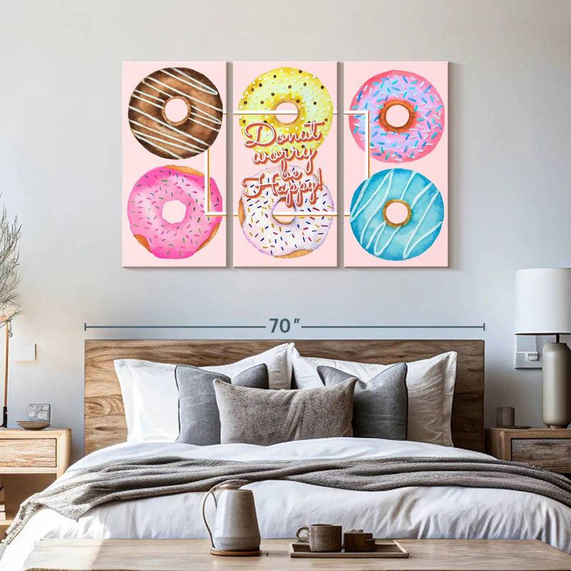 «Beigne Donut», reproduction sur toile, H 57 po x l 36 po x P 1,25 po
