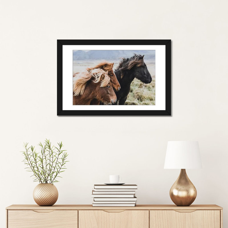 «Eastern région, Islande I» par Luke Anthony Gram, impression, Papier d'art encadré noir, Blanc, H 16 po x l 24 po x P 1 po