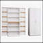 Armoire de cuisine autoportante avec tablettes et portes réglables, parfaite pour le rangement et l'organisation dans n'importe quelle pièce