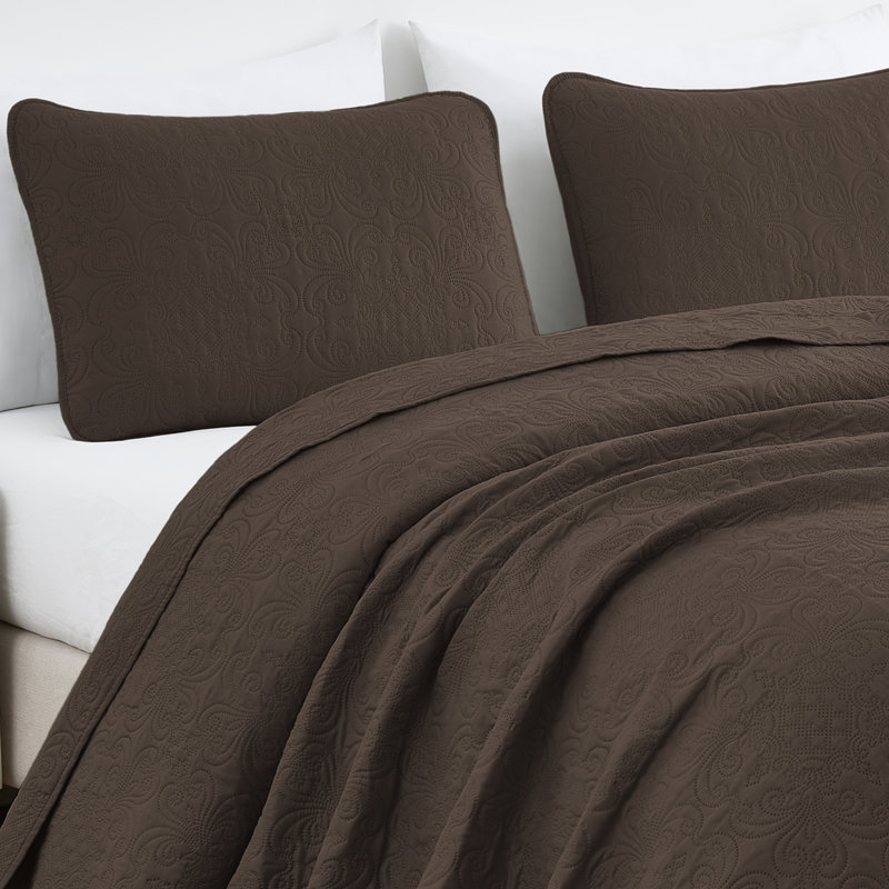 Luca 3-Piece Lightweight Microfiber Oversized Bedspread Set, Queen Coverlet/Bedspread + 2 Standard Shams, Chocolate
