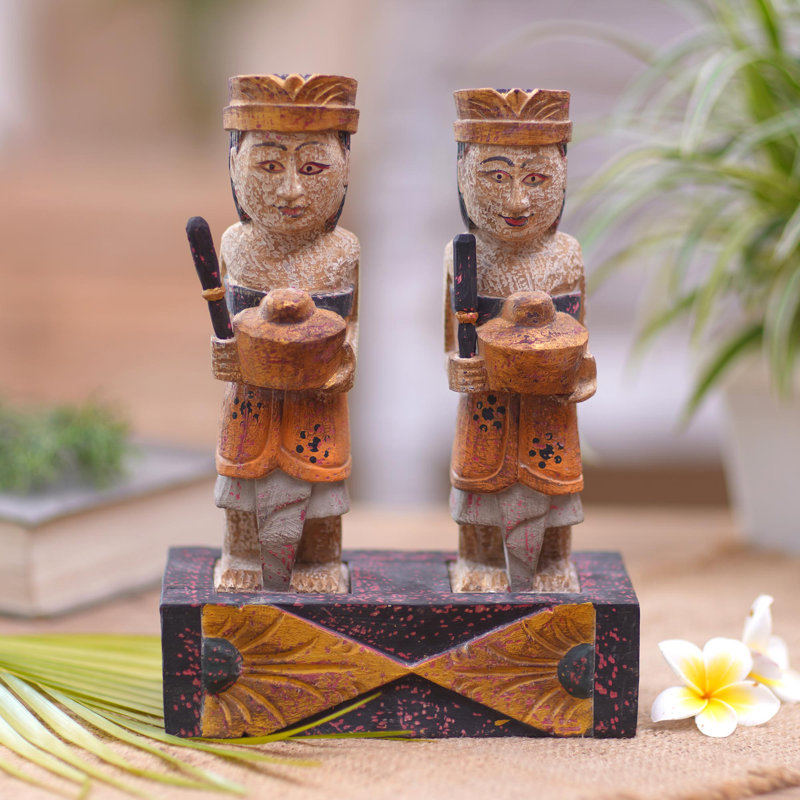 People Figurines & Sculptures