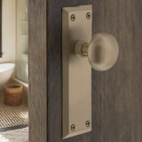 New York Plate with New York Door Knob