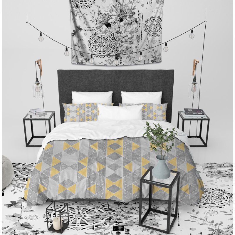 Milan Polyester Twill Geometric Shapes Duvet Cover, King Duvet Cover + 2 Pillow Cases