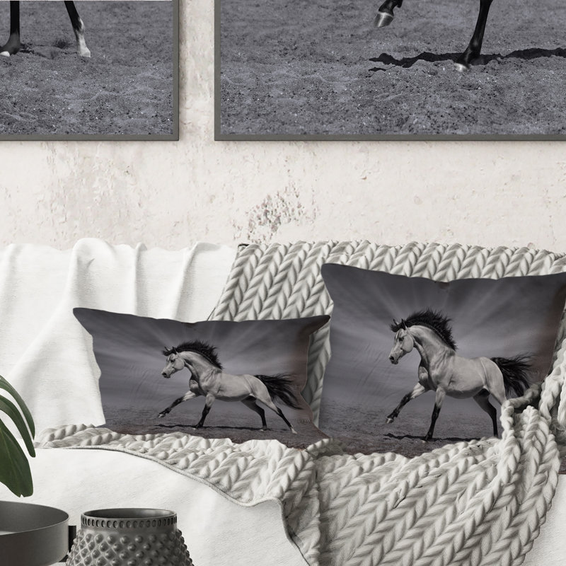 Coussin décoratif à motif de châtaignier Galop, 16 po x 16 po