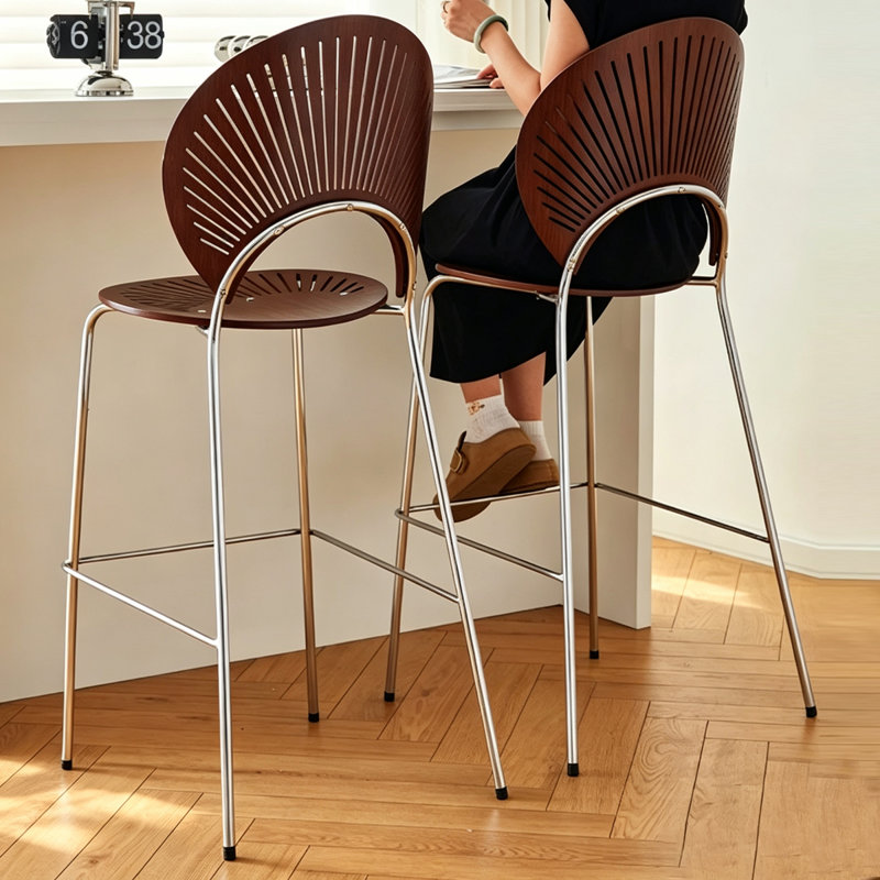 Chaise d'appoint à dossier noisette en argent massif (ensemble de 2), H 41,73 po x L 18,5 po x l 20,08 po