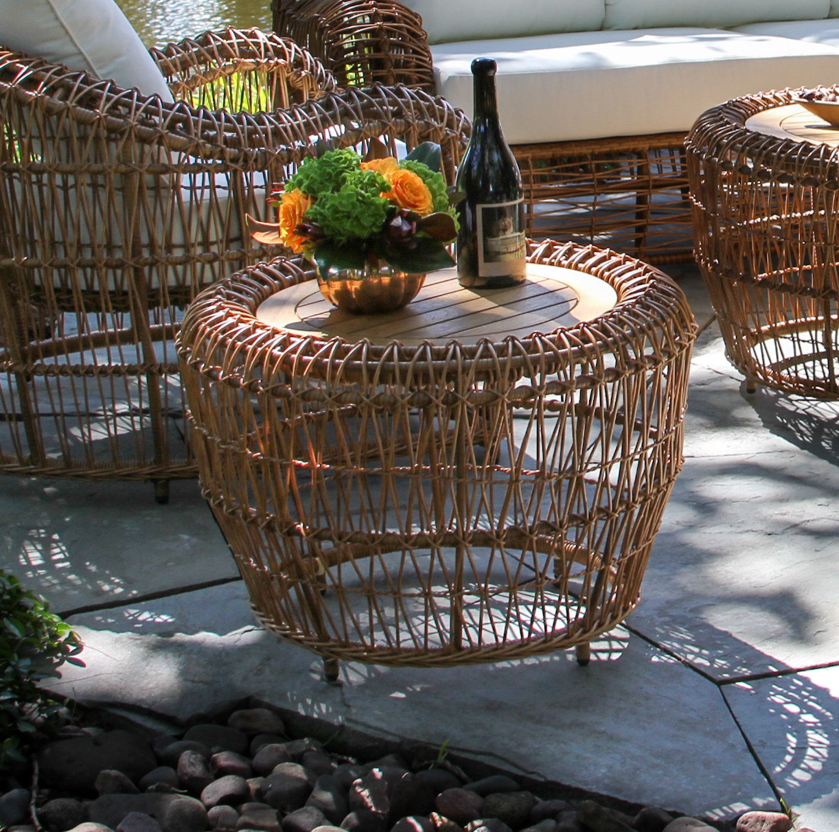 Alyshia 25" Patio Side Table