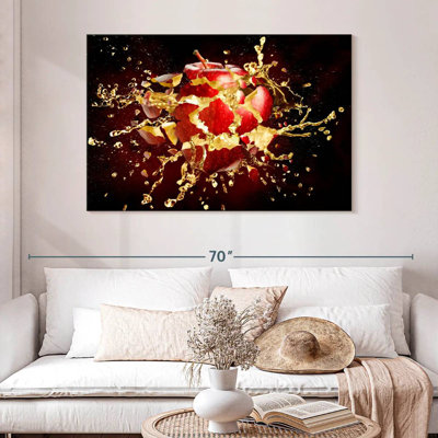 Yarlin Exploding Apple