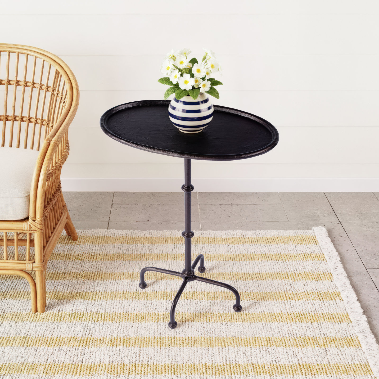 Aucilla 20" Patio Side Table