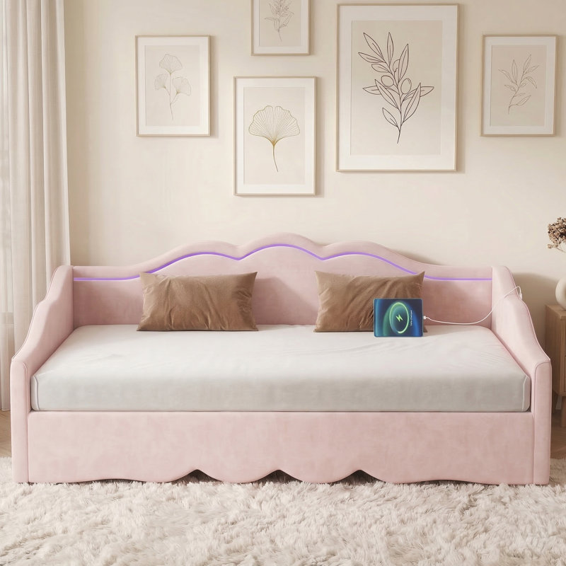 Metal Daybed, Pink