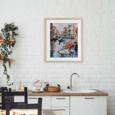 «Quiet Canal City View», reproduction encadrée sous verre, conception de LSR Creative Studio
