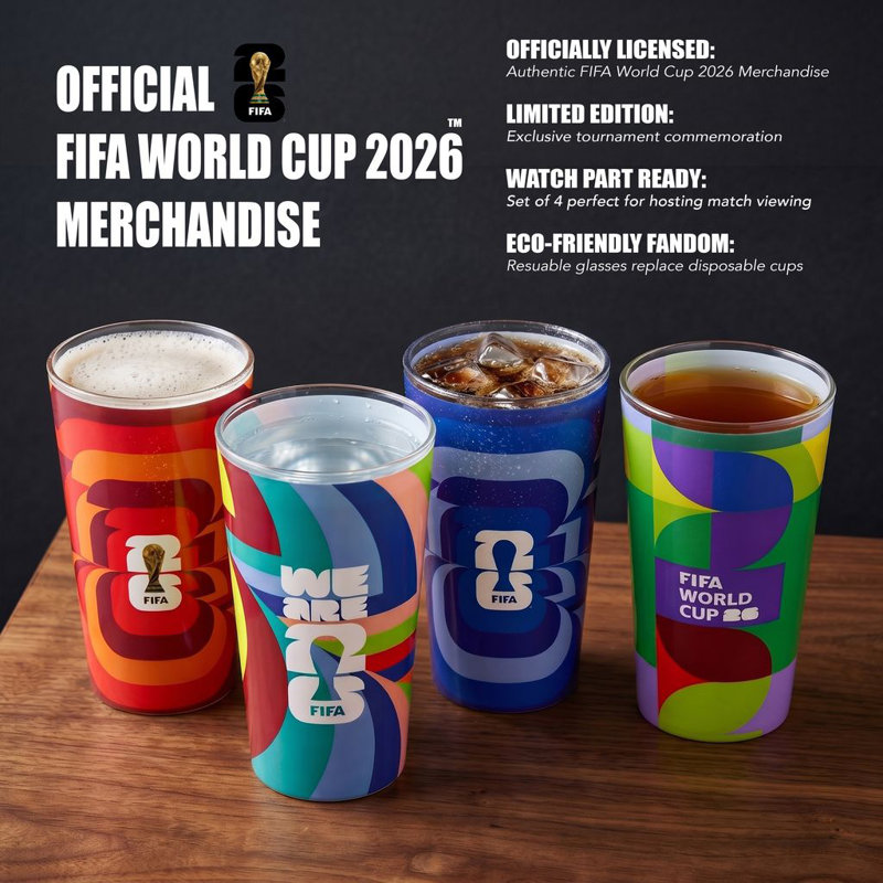 Ensemble de 4 verres à whisky / pinte de la Fifa - 16 oz assortis de motifs de soccer - ensemble de collection officiel
