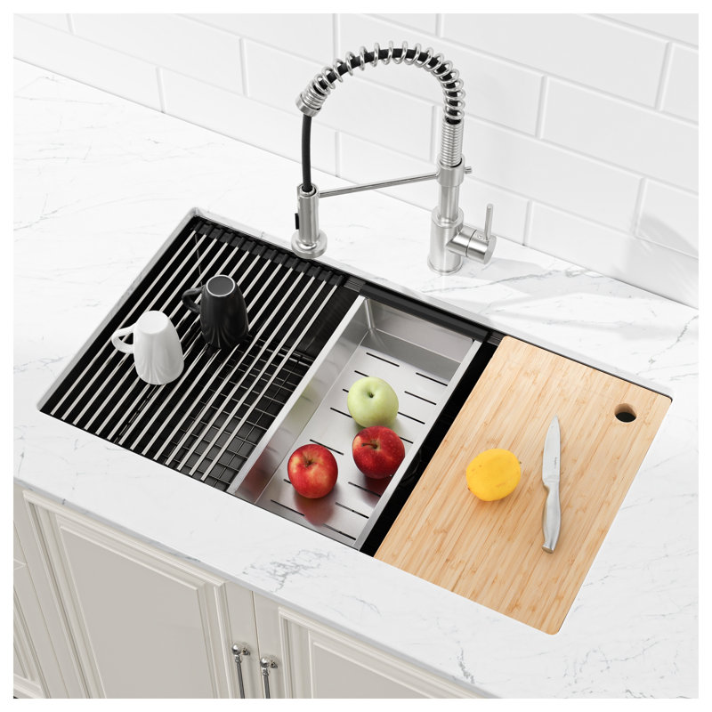 Évier de cuisine encastrable 33 po x 19 po avec robinet à cascade - Station de travail à cuve simple en acier inoxydable 304 de calibre 18 noir