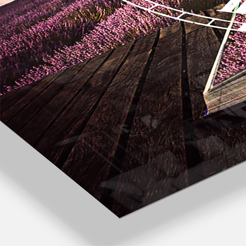 Book Open to Lavender Field - Horloge murale traditionnelle