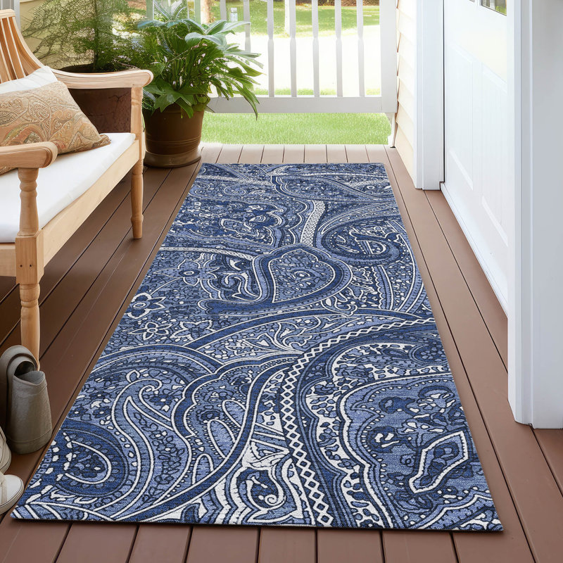 Tapis intérieur / extérieur en polyester tissé à la machine Kinslee, Tapis de couloir 2 pi 3 po x 7 pi 6 po