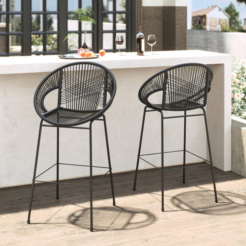 Patio d'extérieur en simili noir de 2 avec forme ergonomique et finition facile à entretenir en fer pour l'arrangement des sièges