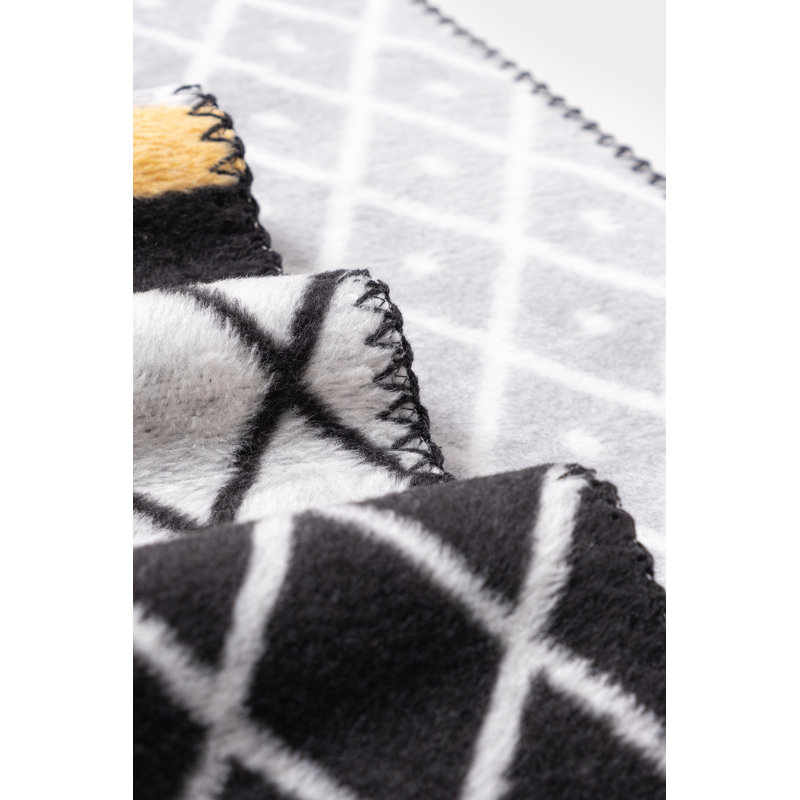 ENGINEERED GEO MIX Throw Blanket