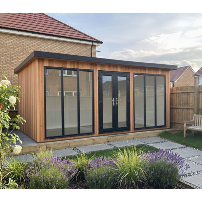 Chippenham Cedar Garden Room