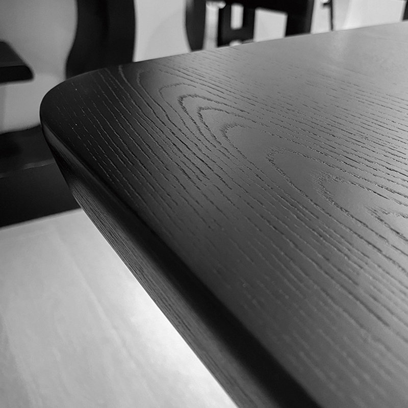 Stable and durable large dining table, 29.52"H x 78.74"L x 35.43"W