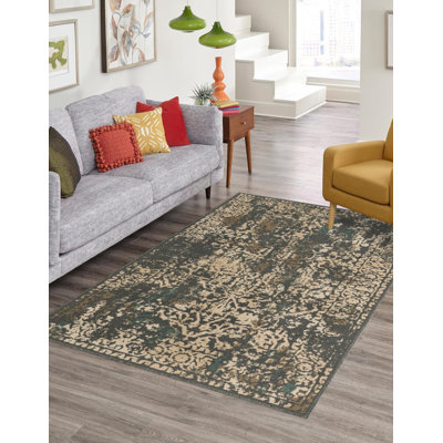 Everalda Geometric Indoor Rug