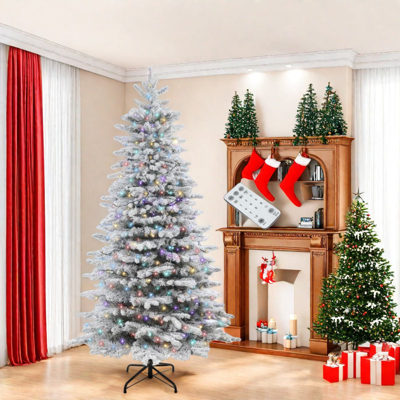 Arbre de Noël enneigé enneigé, pin en plastique 6,5 pi pour la décoration intérieure