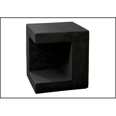 Versatile Black Accent Table With Design, Ideal For Indoor And Outdoor Use In Modern Bedrooms And Living Rooms.