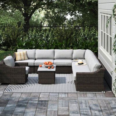 Canapé modulaire d'extérieur pré-assemblé 7 avec coussins, matériaux haute performance, fabrication de 5 po d'épaisseur, de pinces à emboîtement pour une configuration sécuritaire, coussin amovible à fermeture à glissière lavable à la machine