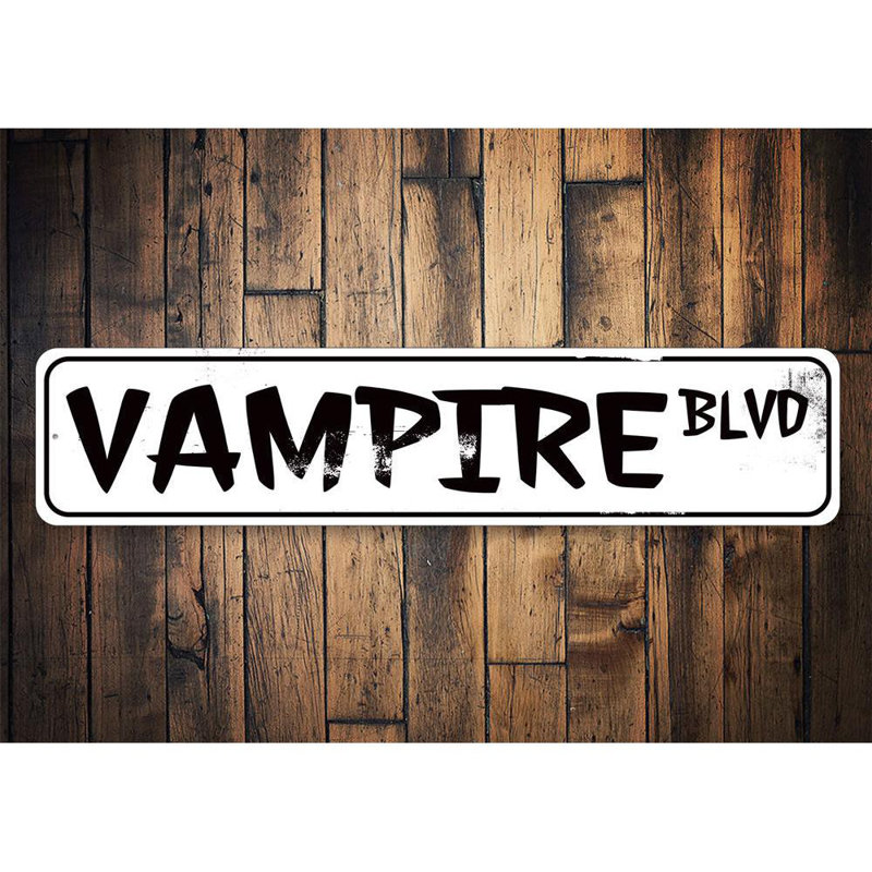 Plaque en métal Vampire Boulevard, H 4 po x l 18 po x P 0,04 po