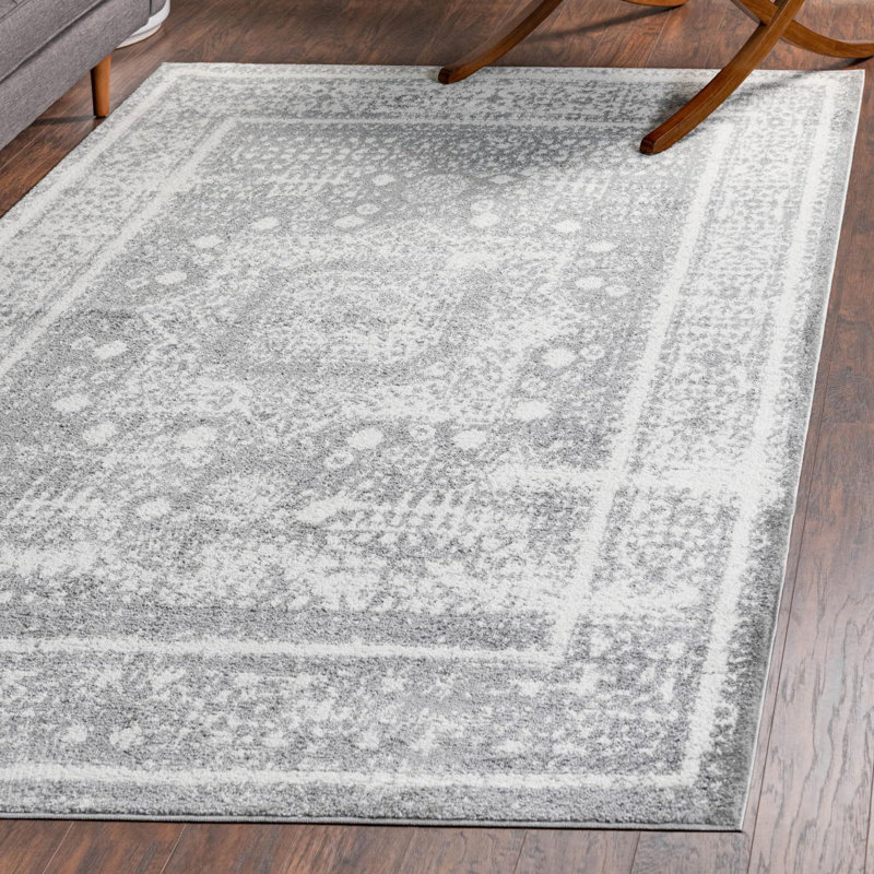 Tapis gris de style oriental Walmoor, Rectangle 5 pi 3 po x 8 pi