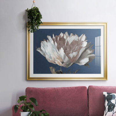Pivoine blanche encadrée sur papier