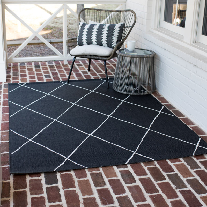 Geometric Indoor / Outdoor Area Rug, Rectangle 163cm x 213cm
