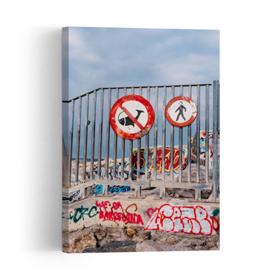 Panneaux de signalisation urbaine, poissons abstraits, affiche murale côtière