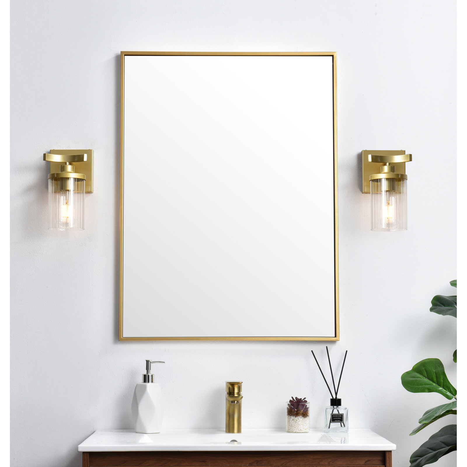 Dariela Dimmable Vanity Light, Brass, 1 Light, 10" H x 5" W x 5" D