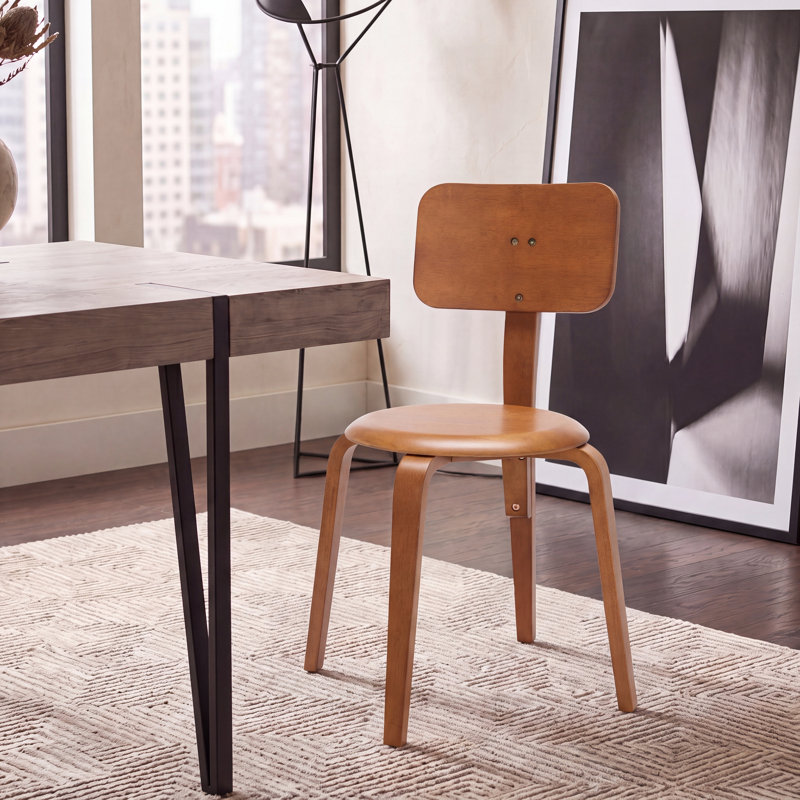 Chaise empilable, Noyer