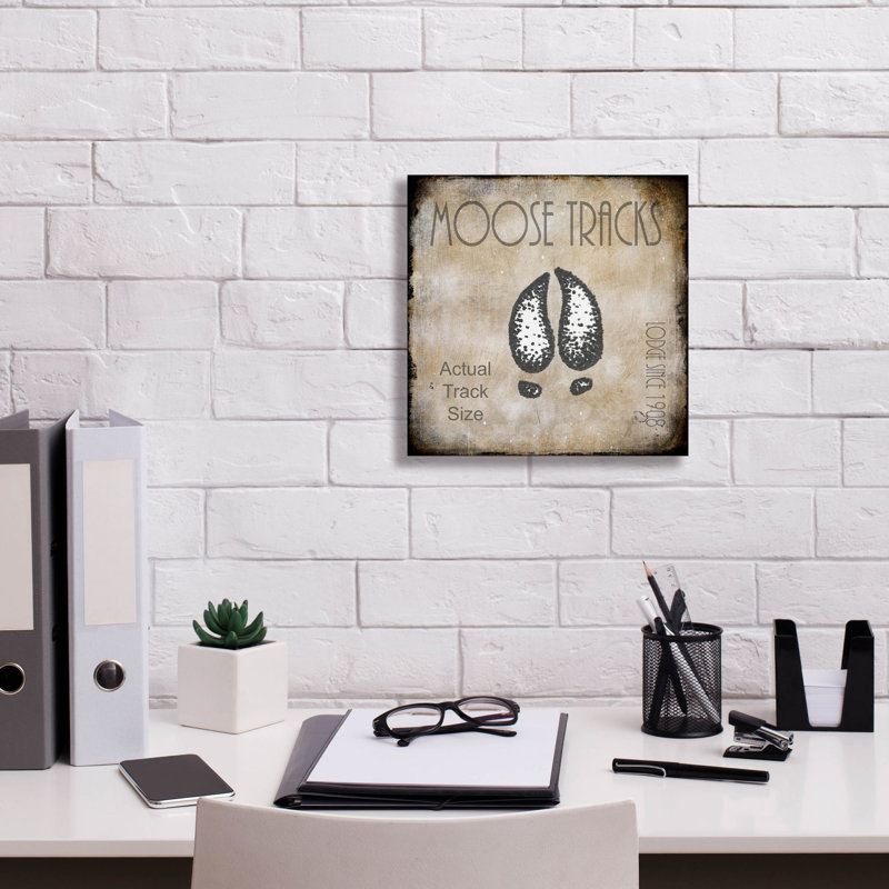 Trinx® «Moose Lodge 2 Moose Tracks 2» par Lightbox Journal, H 12 po x l 12 po x P 0,75 po