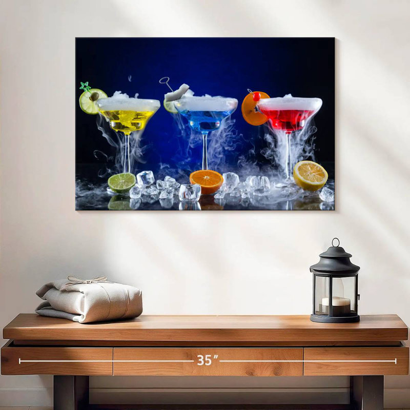 Yarlin Frosty Martini Cocktail, H 32 po x l 48 po