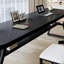 Bureau simple en bois de pin massif noir avec tablette-402633880