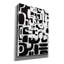 "Epic Graffiti" Noir "par Ishita Banerjee, art mural sur toile, 40 po x 54 po