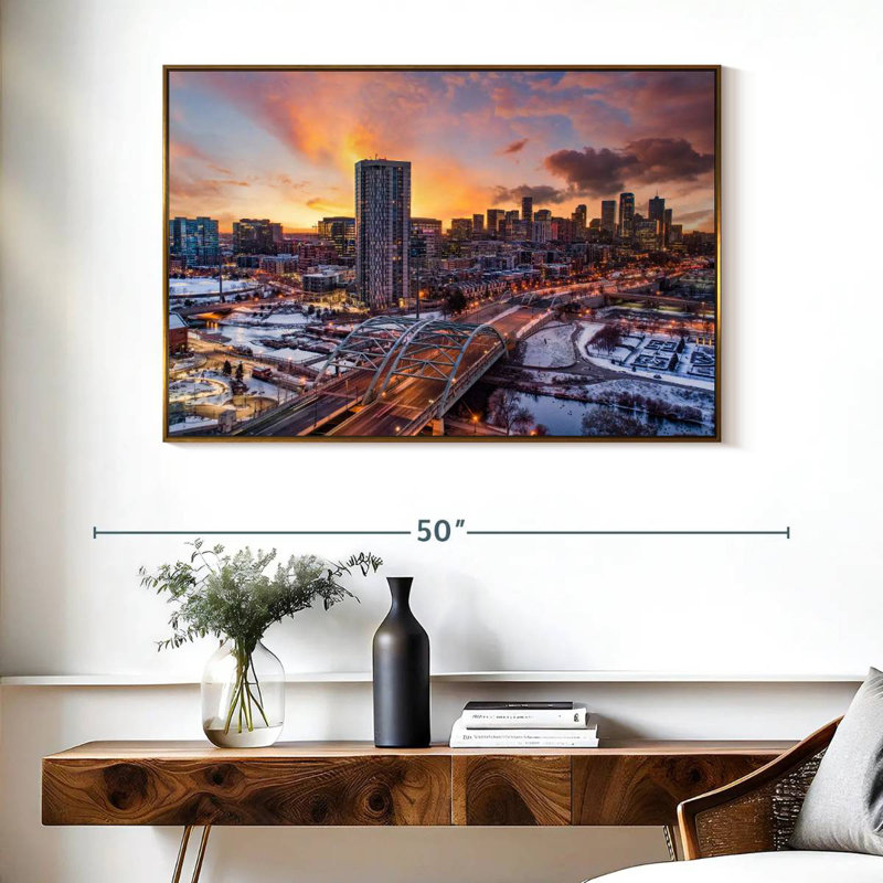 Coucher de soleil d'hiver à Denver, Cadre flottant doré, 40 po x 27 po