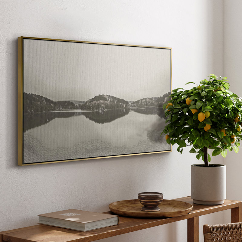 Paysage rétro - CCCLxxiv, Toile avec cadre flottant or, H 27 po x l 41 po x P 2 po