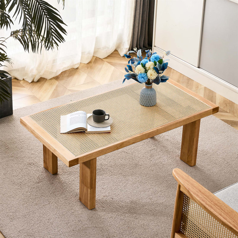 Tapis roulant compact pliable avec inclinaison réglable, parfait pour les entraînements à la maison et le rangement peu encombrant.